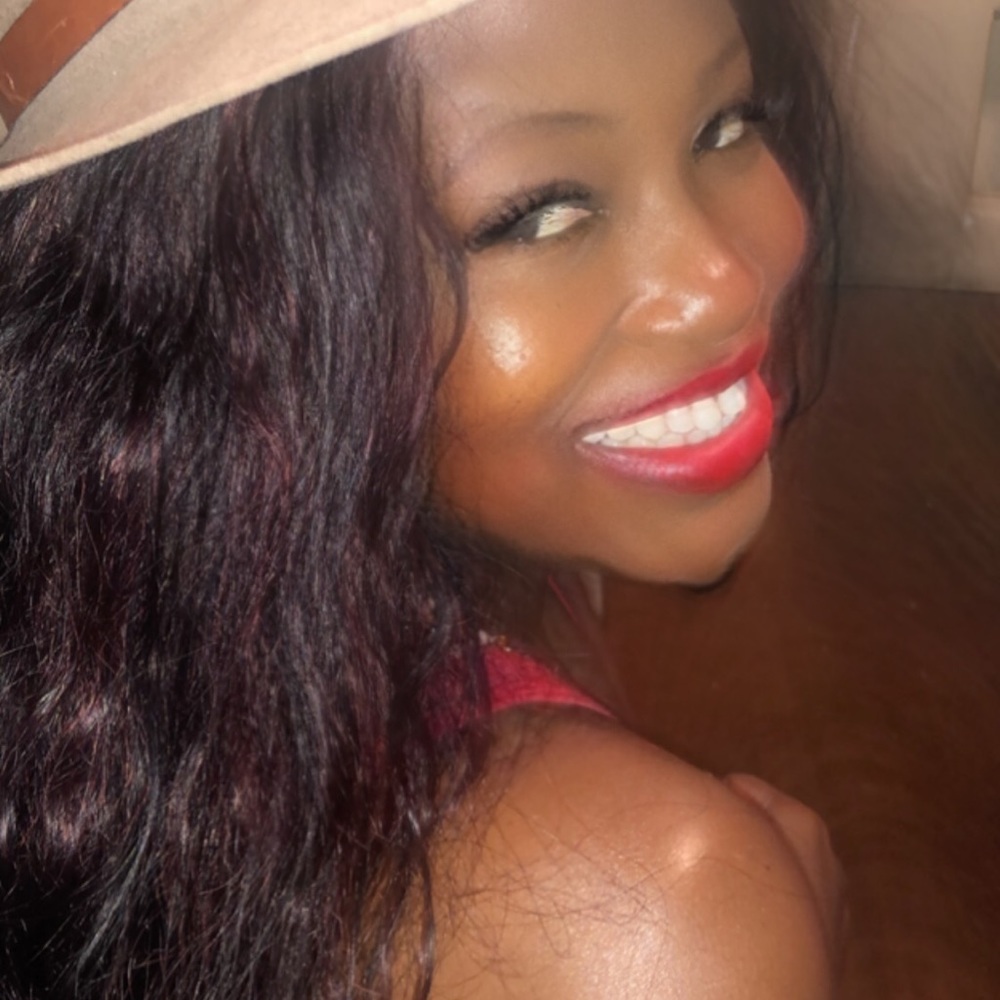 Meet your Posher, Sindy